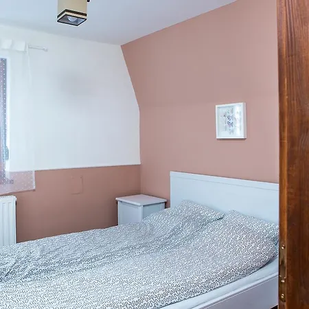 Negy Evszak Apartmanhaz Mezokovesd Room photo